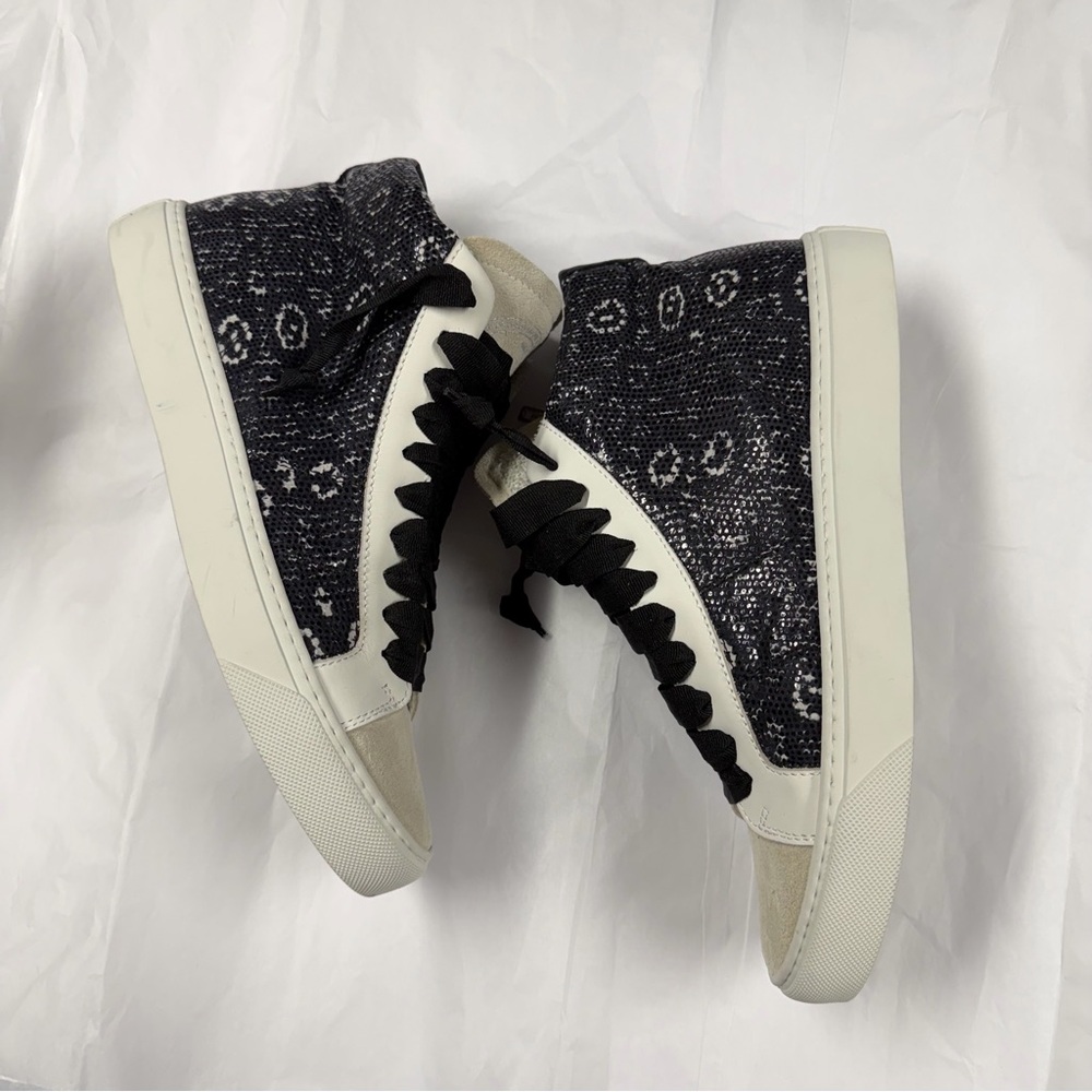 P448 Star Sting Black and White High-Top Sneakers